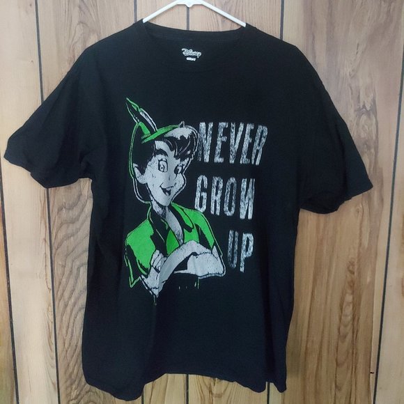 Large Black Disney Peter Pan "Never Grow Up" Graphic T-Shirt - Picture 1 of 3